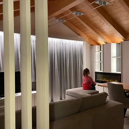 Rosensuite La Residenza Del Rosengarten Пинцоло